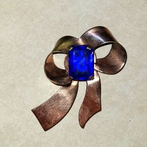 Vintage Hector Aguilar Vermeil LOOK ALIKE Bow Pin from 1940's